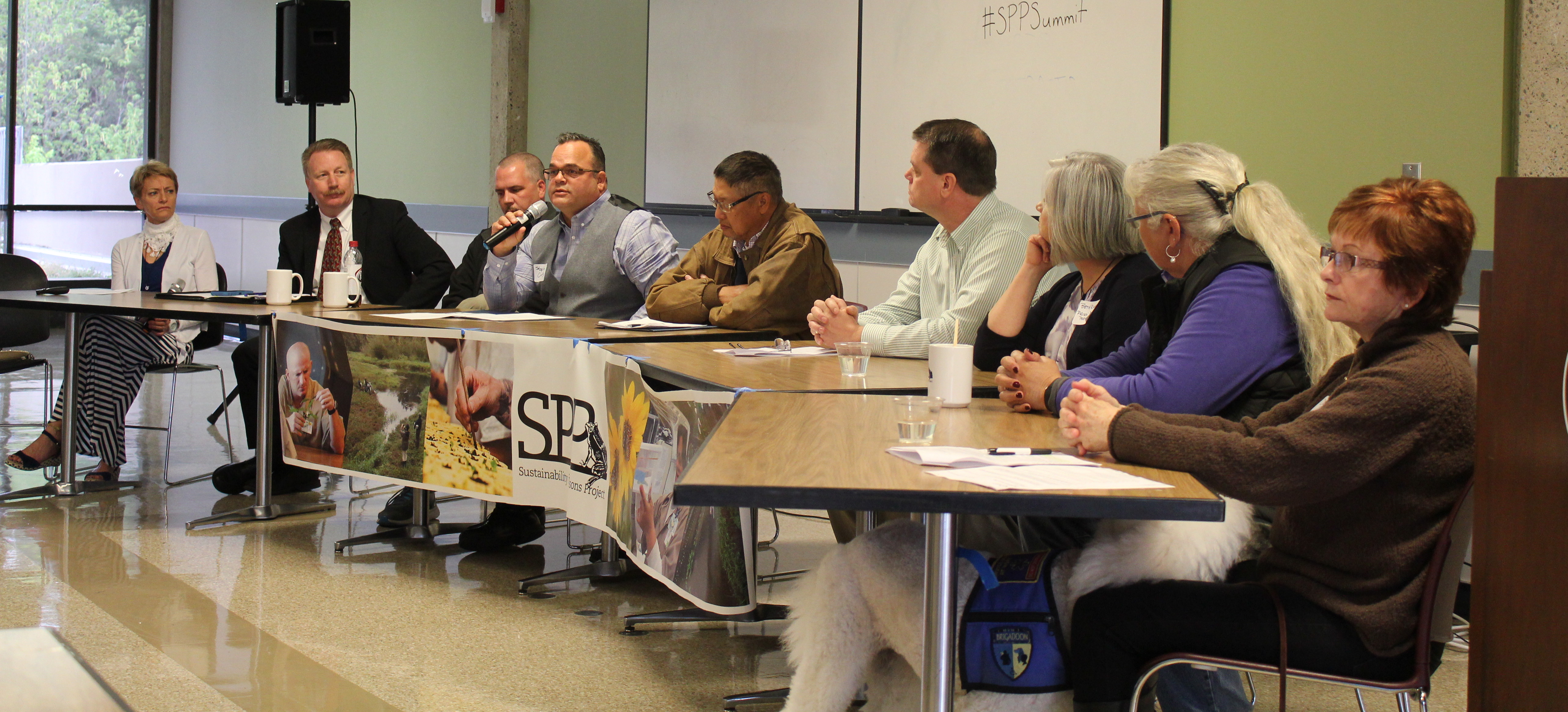 Community Contributions Panel. Photo taken by Zandra Jones